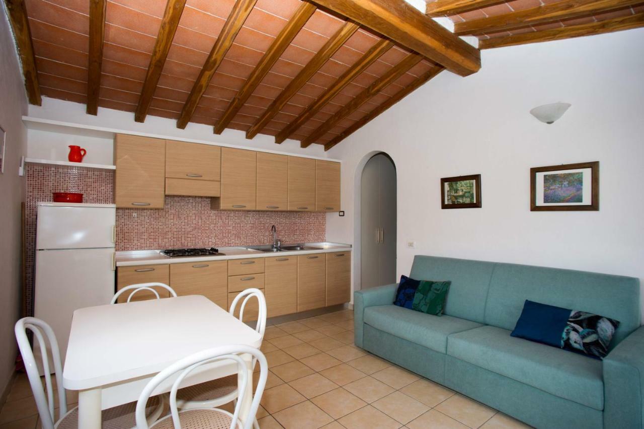 Il Poggio Marcuccio Aparthotel Lacona Eksteriør bilde